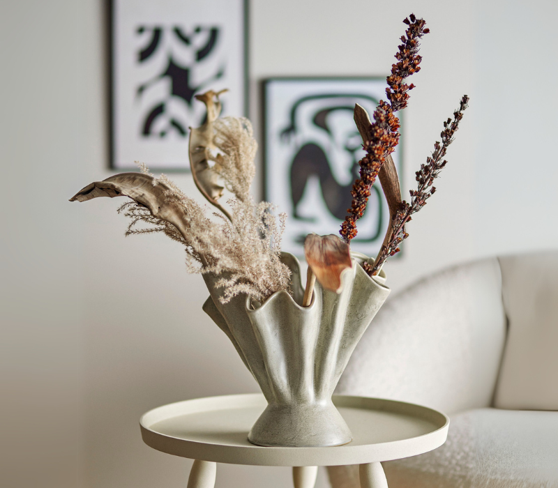 Välj Rätt Vas Till Rätt Blomma – Guide för Tulpaner, Rosor & Torkade Växter