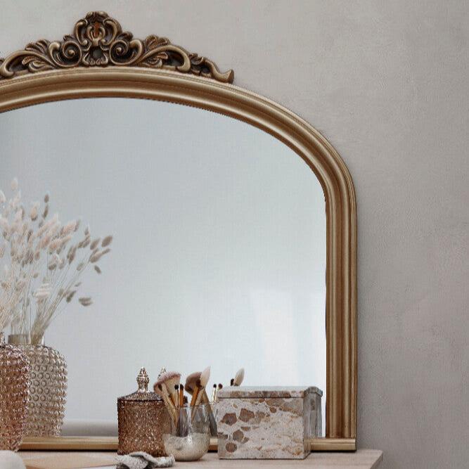 Halene Spegel – Elegant Hantverk i Trä H108 cm