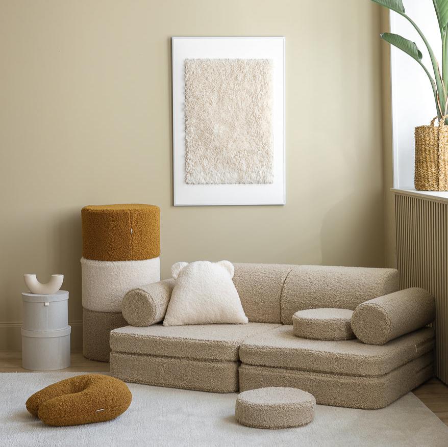 Teddy Settee – mångsidig och mysig barnsoffa i teddyväv