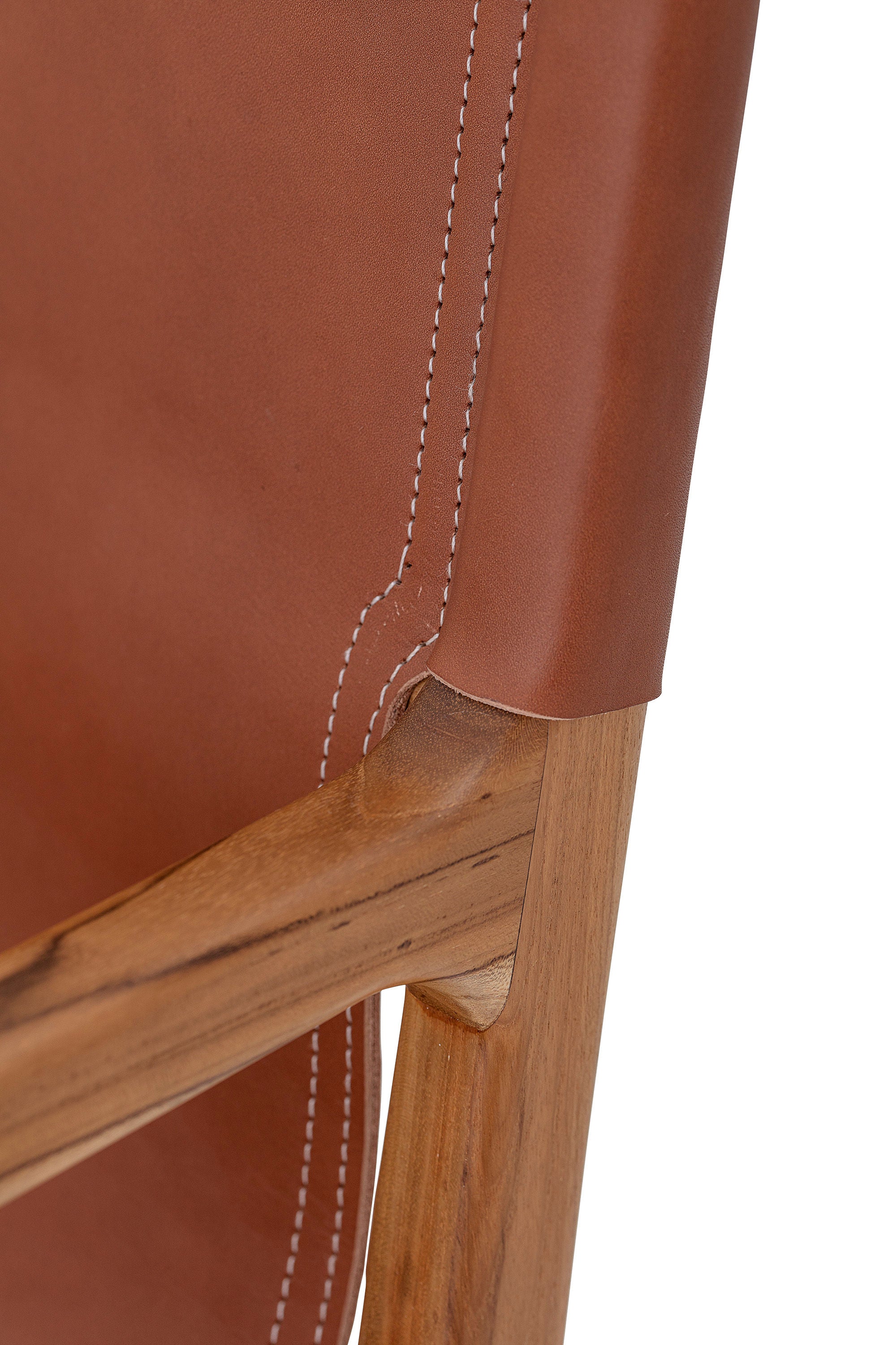 Ollie Loungestol – Dansk Designkänsla i Teak & Läder