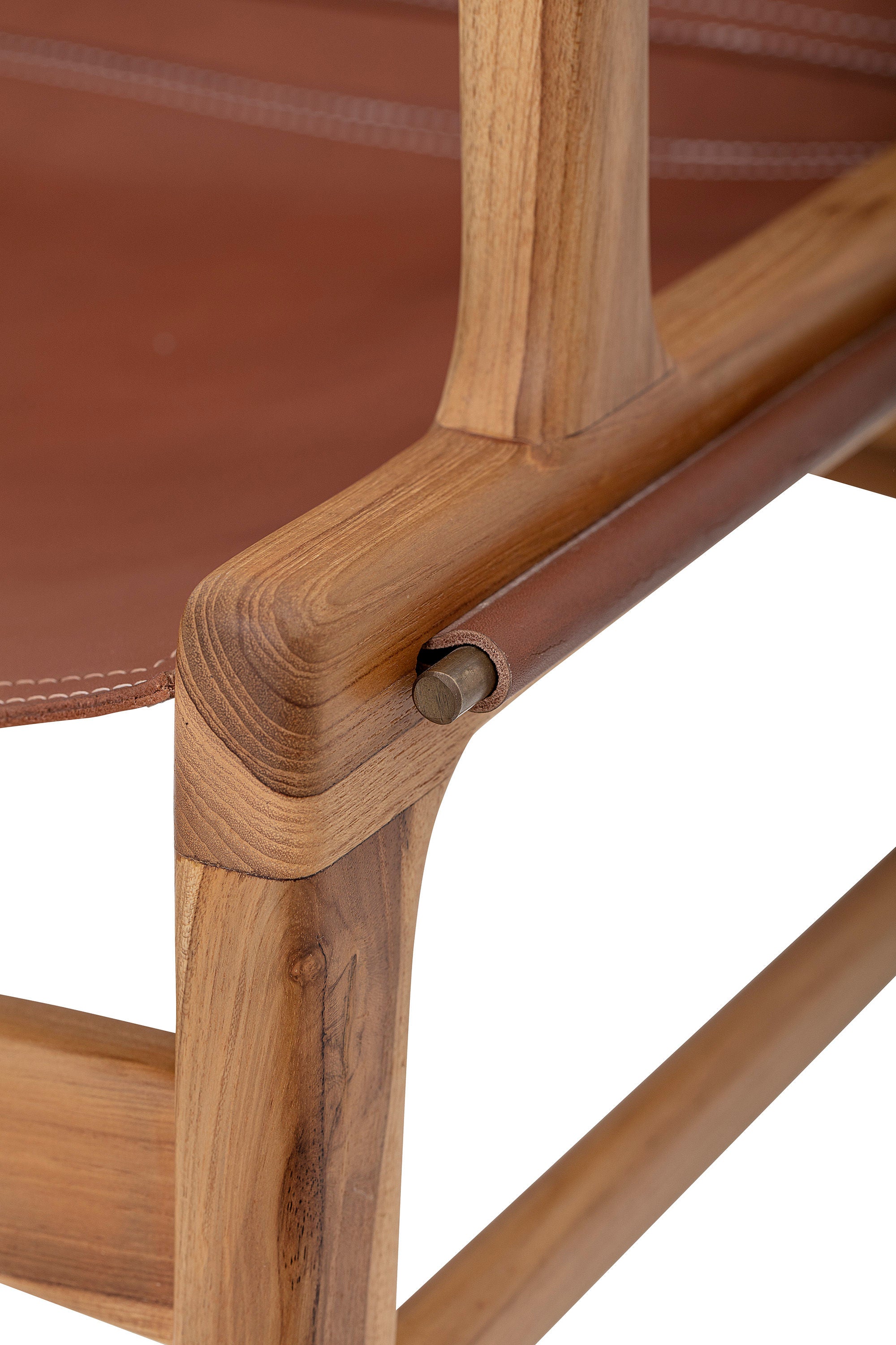 Ollie Loungestol – Dansk Designkänsla i Teak & Läder