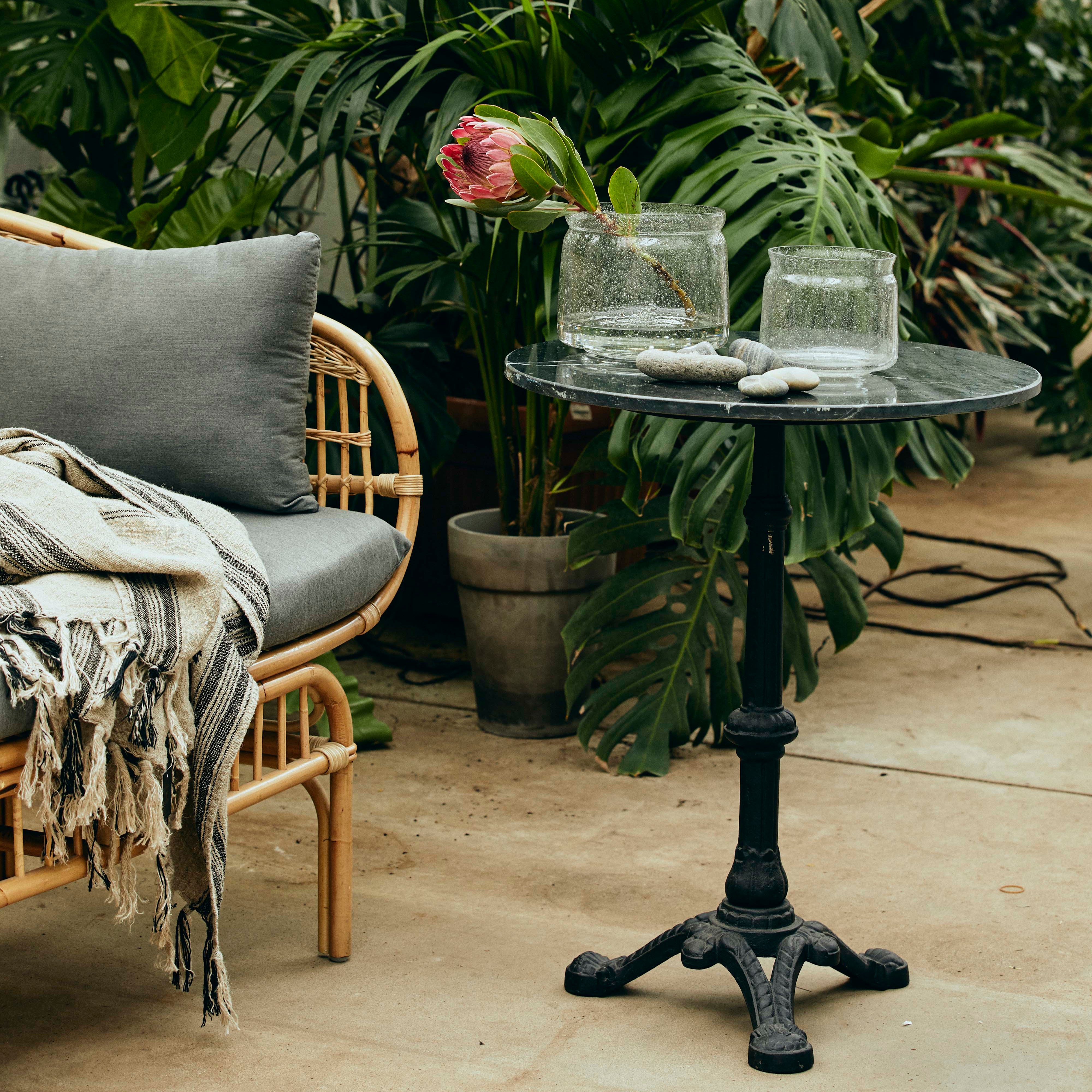 Elegant Cafébord i Svart Marmor