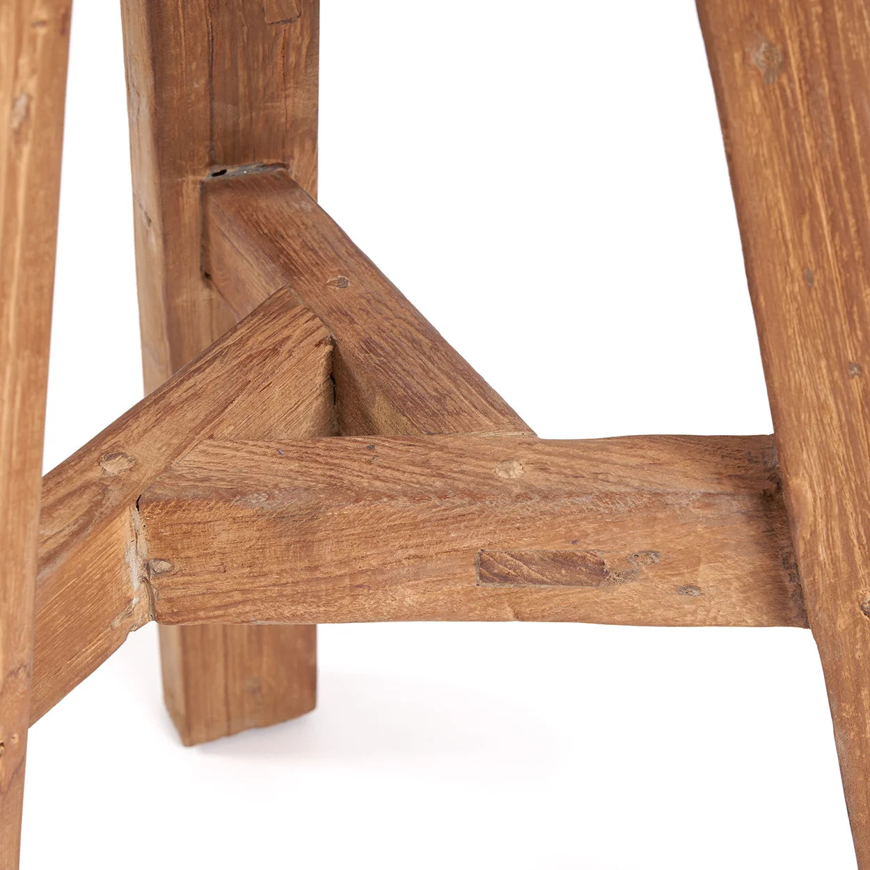 Fusuma Barstol – Rustik Elegans i Återvunnet Teak