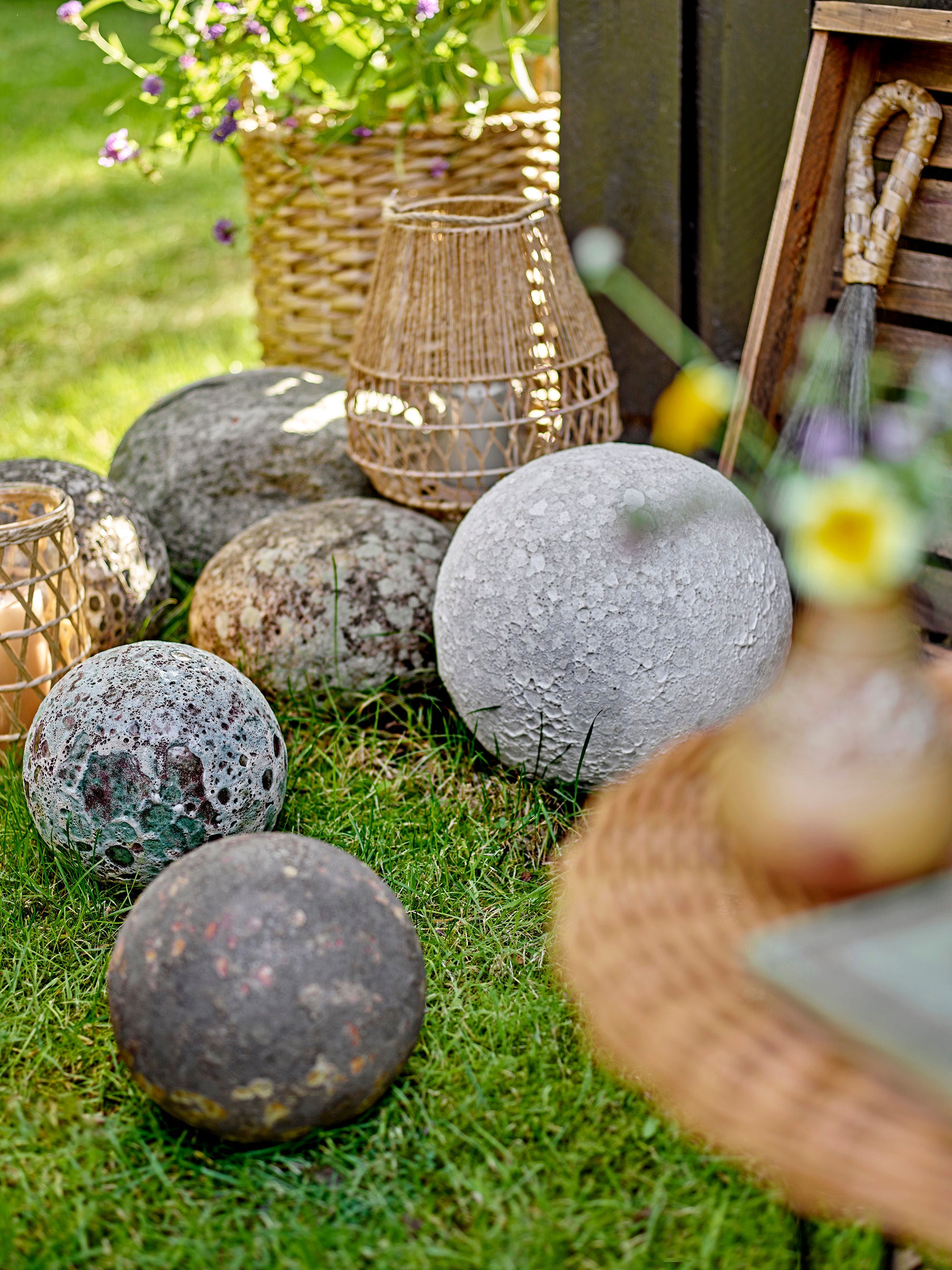 Reese Dekorkula – Grön Terrakotta för Trädgård & Hem