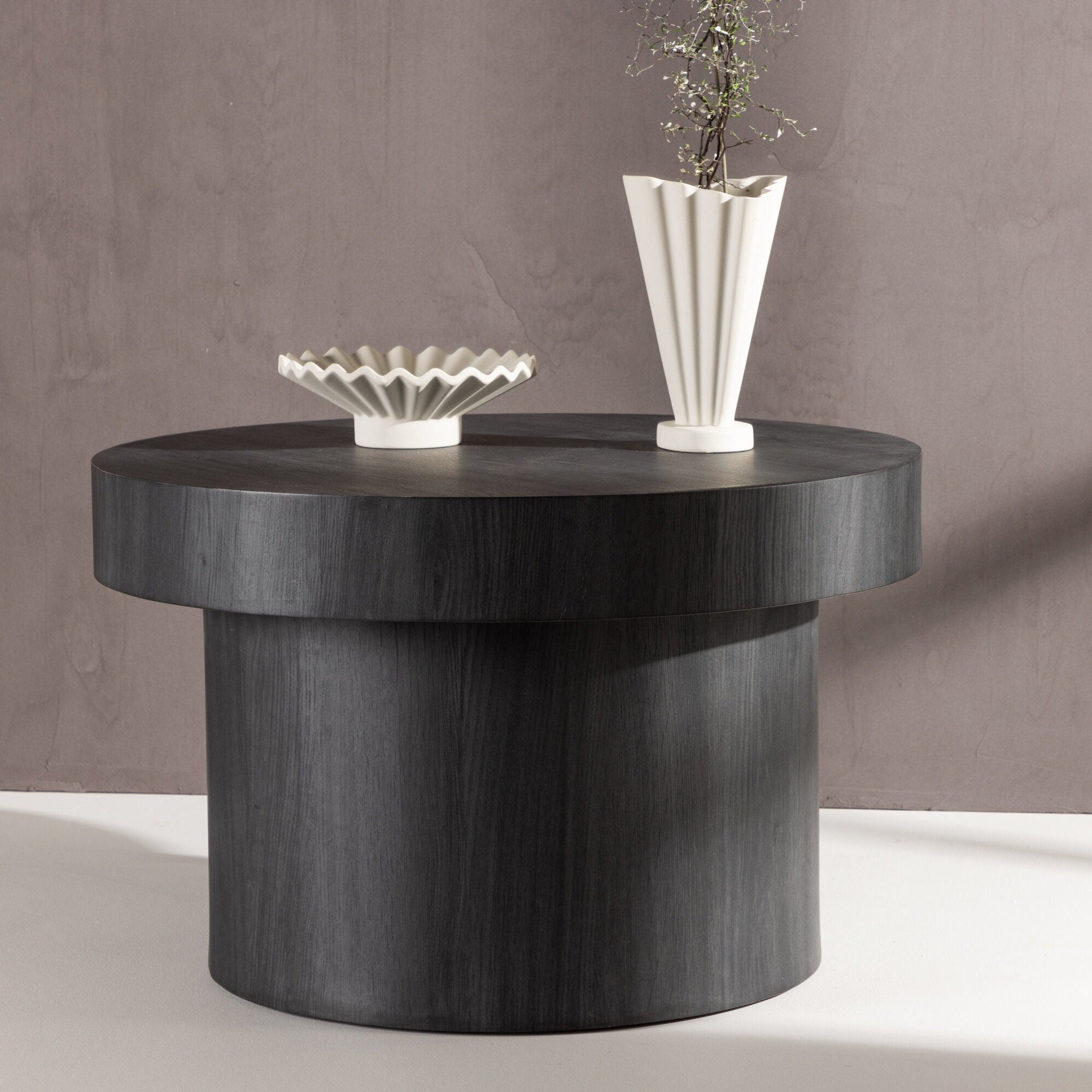 Malung Soffbord – Runt svart bord i modern design