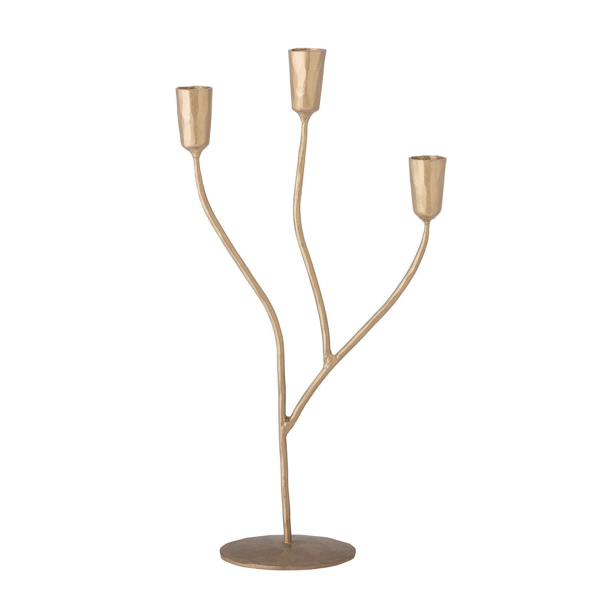 Bloomingville Lorine Candle Holder har tre ljuskoppar på grenar av guldmetall och står elegant på en rund bas.