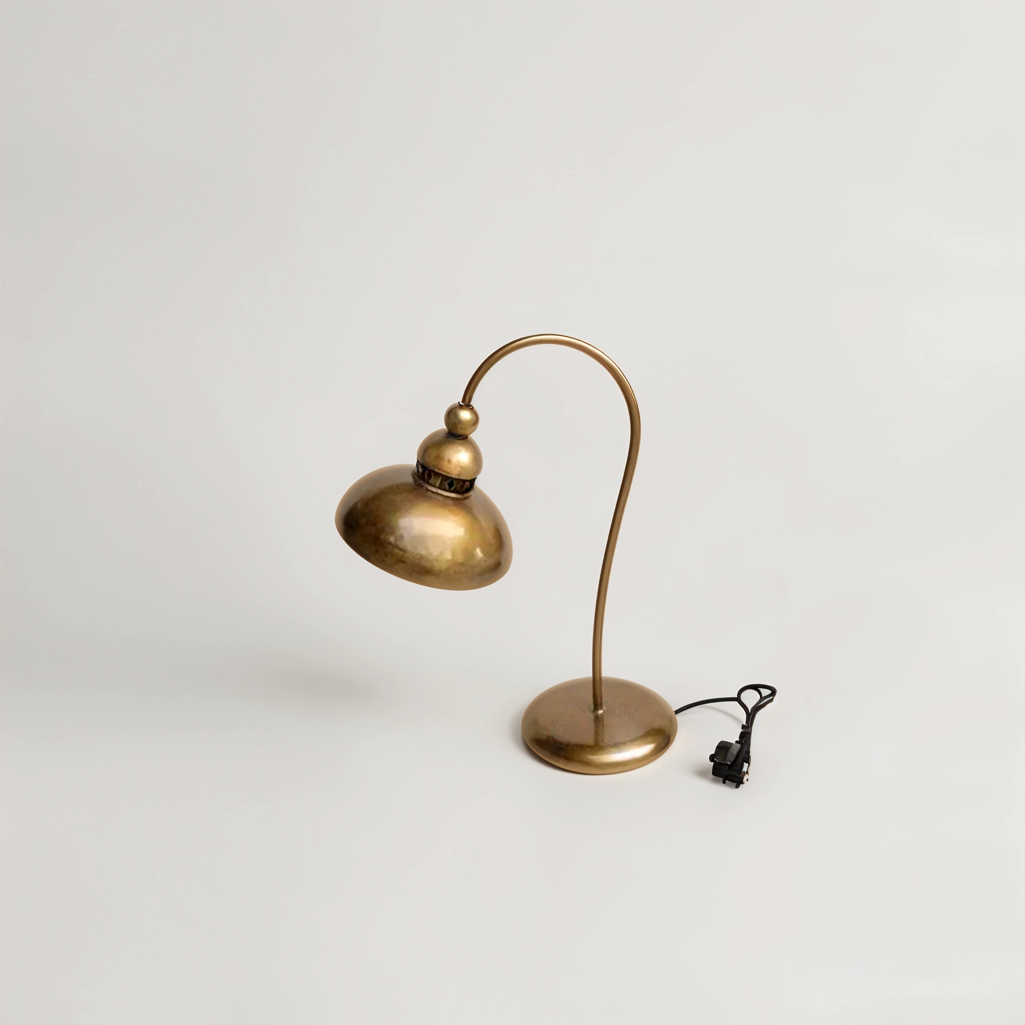 Vacker Bordslampa i Vintage Järn