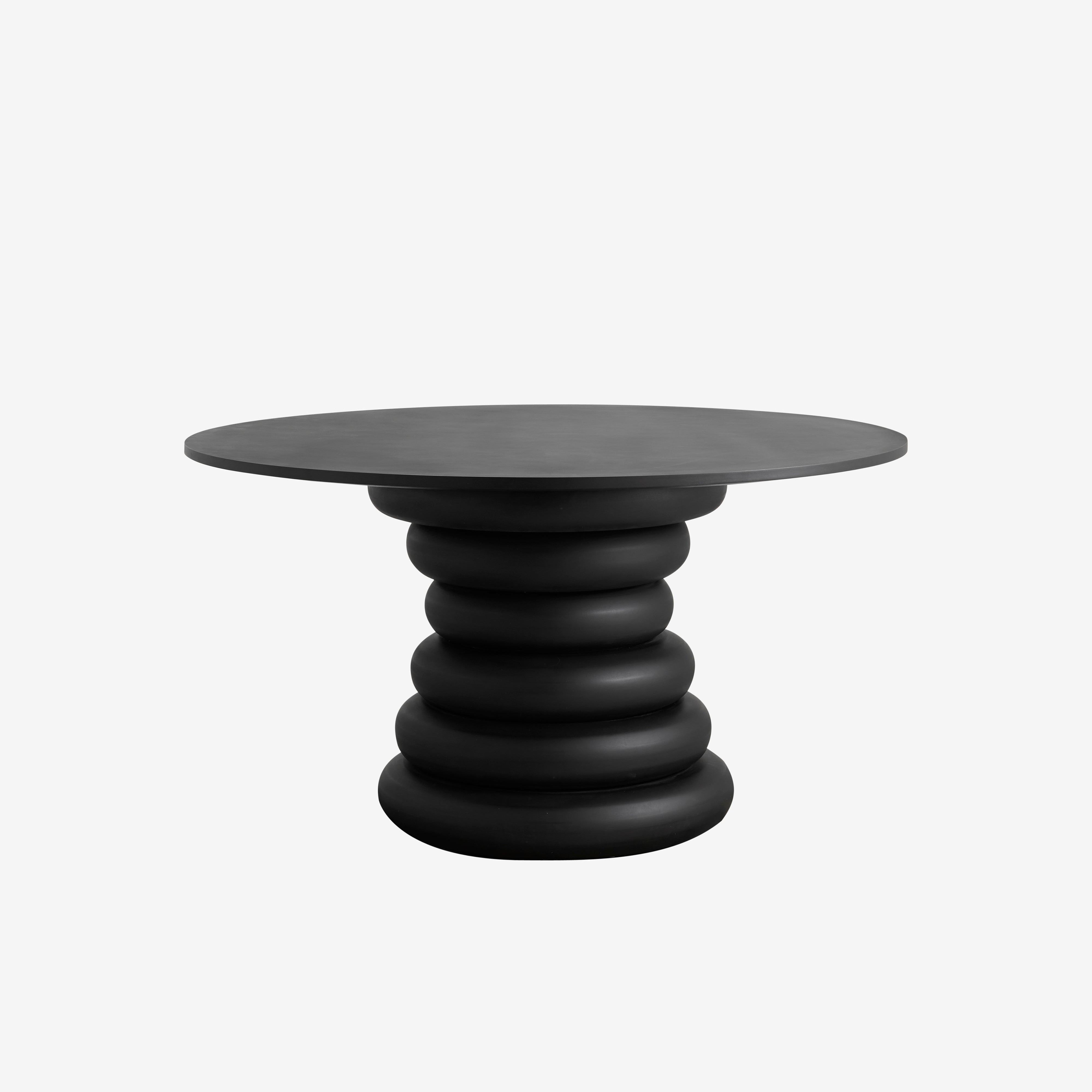 YALU Matbord i Svart – Skulptural Tyngd & Modern Kant