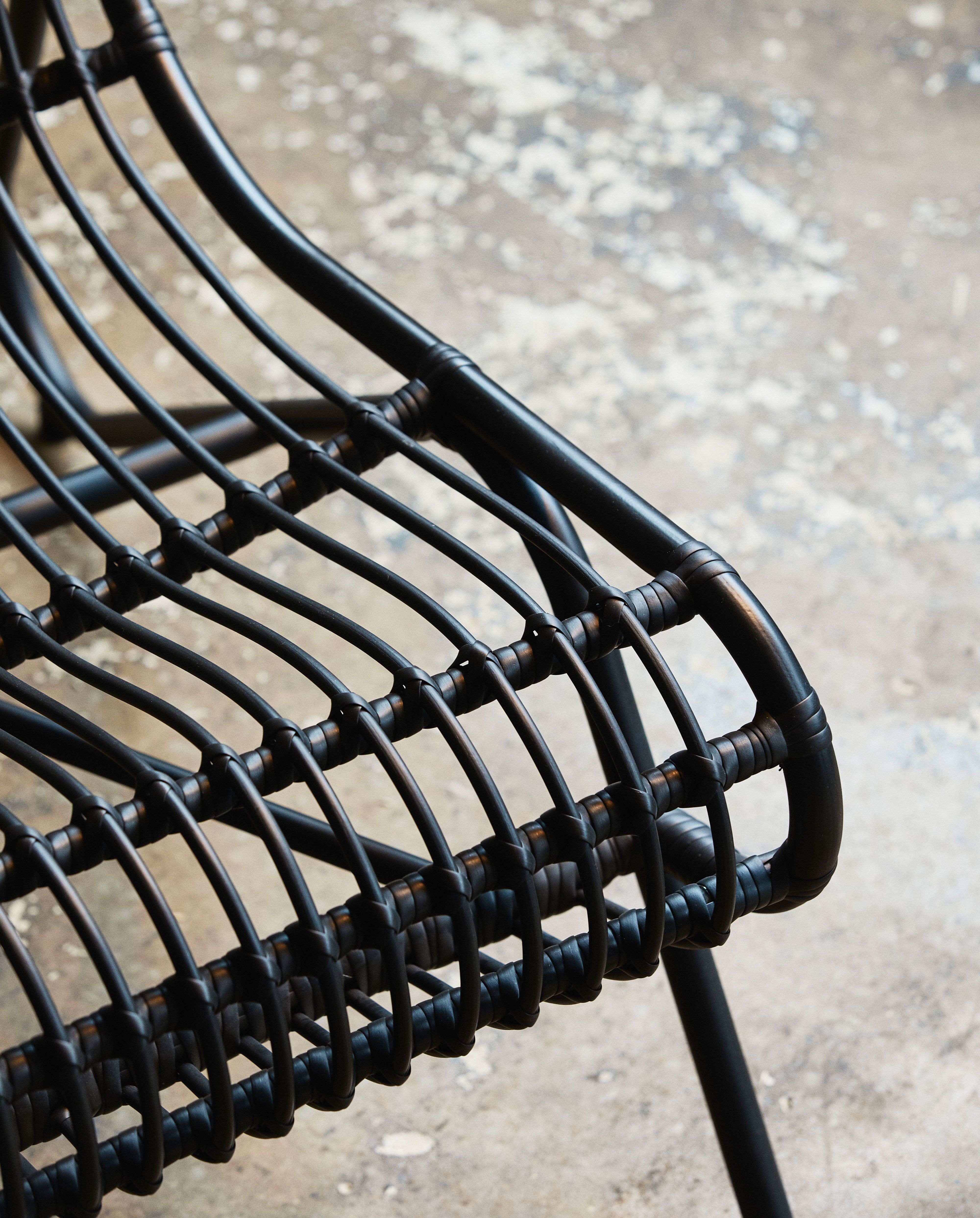 HAZEL Loungefåtölj / Svart – Modern Design För Avkoppling