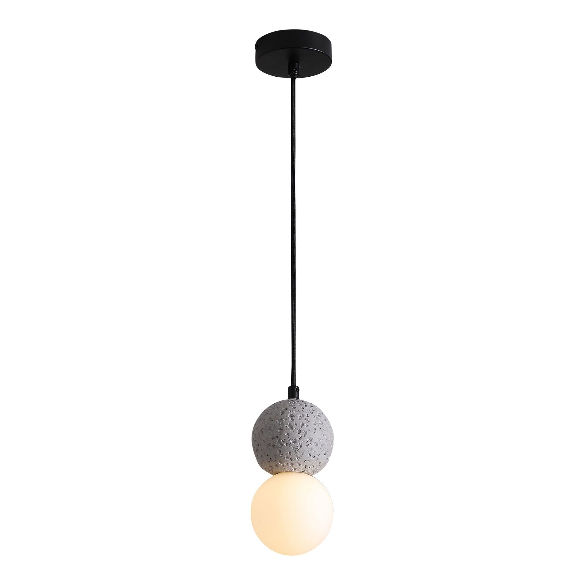 Leed Pendant- Pendellampa i grå cement och glas med sfärisk design och 150 cm textilsladd Lyckades
