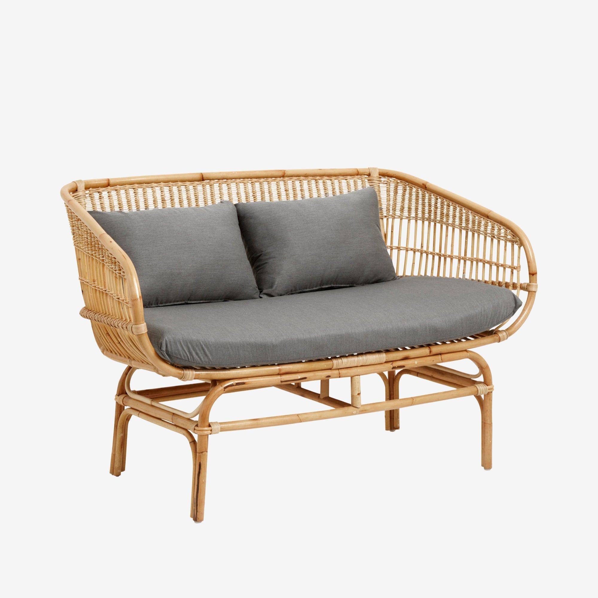 BALI Rottingsoffa – Tidlös Design I Naturmaterial