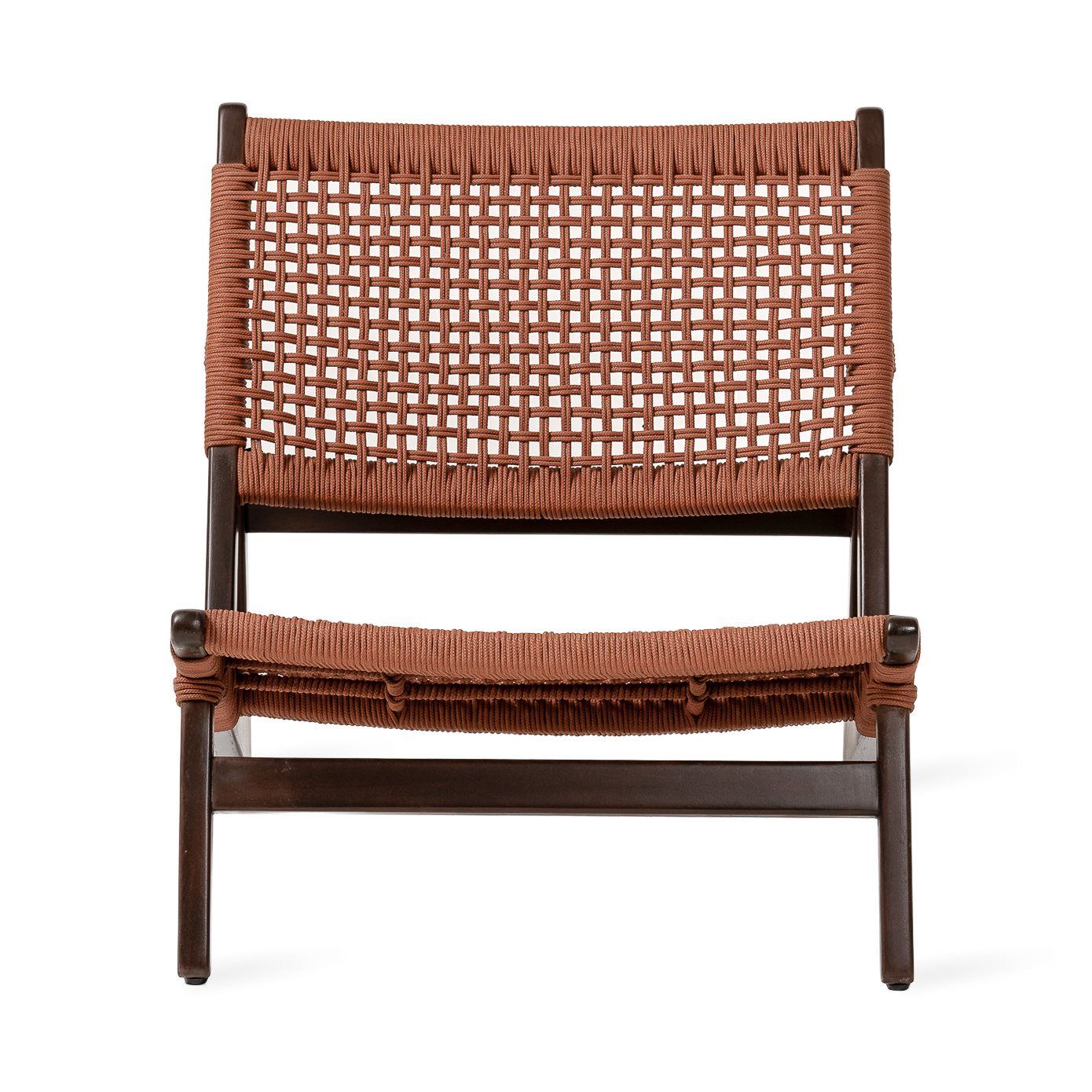 Kuwana Cinnamon Weave Outdoor Fåtölj med kanelbrun flätning och espressofärgad teakram, kombinerar stil och komfort för utomhusbruk. Ergonomisk design och bra ventilation gör den perfekt för avkoppling året runt.
