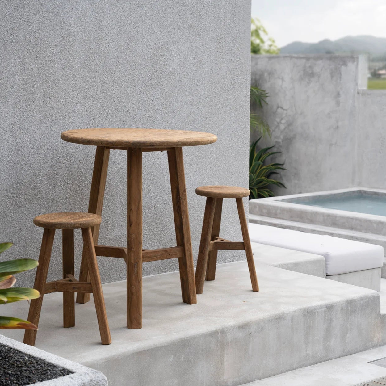 Fusuma Barstol – Rustik Elegans i Återvunnet Teak