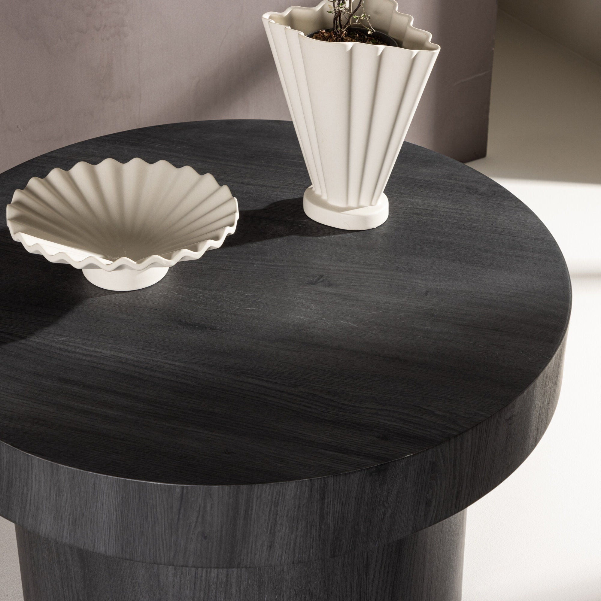 Malung Soffbord – Runt svart bord i modern design